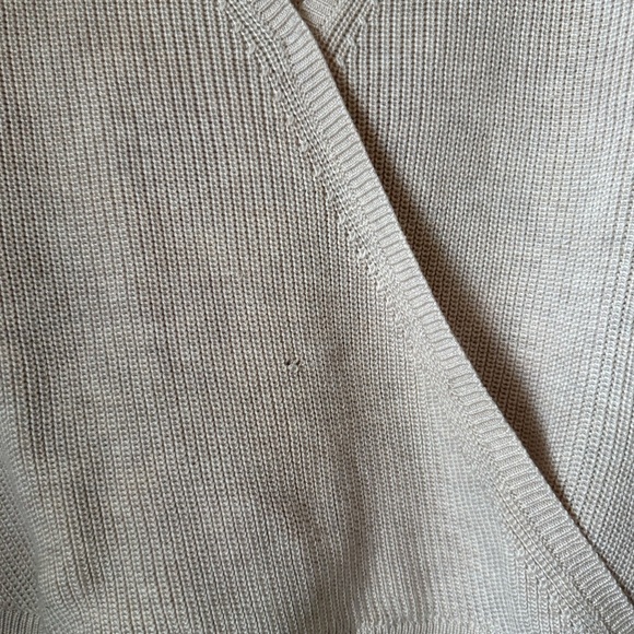 Gentle fawn knit sweater - Picture 5 of 6